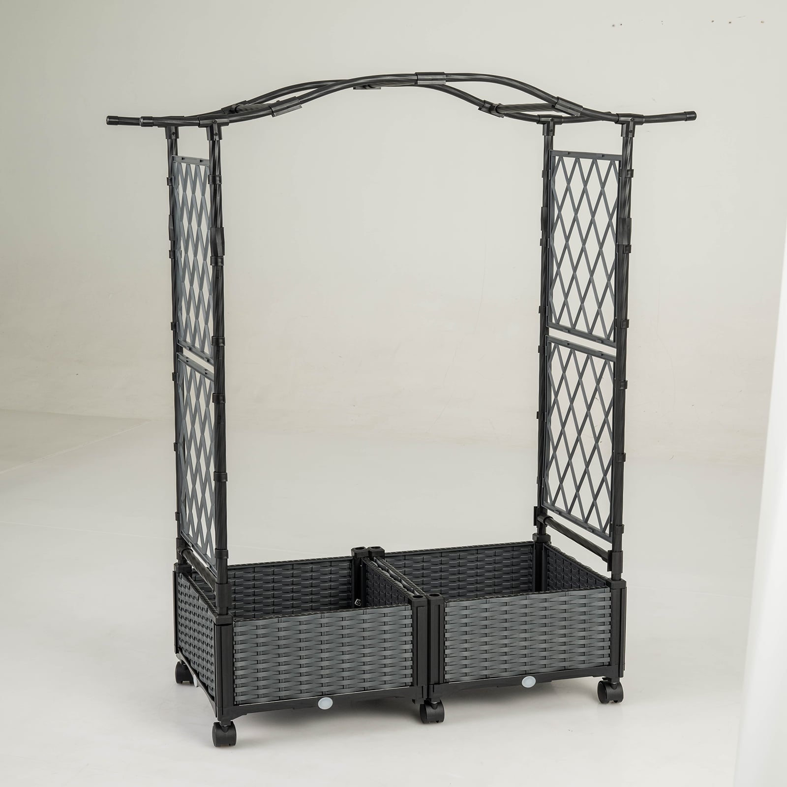 Szara modułowa pergola z donicami na kółkach