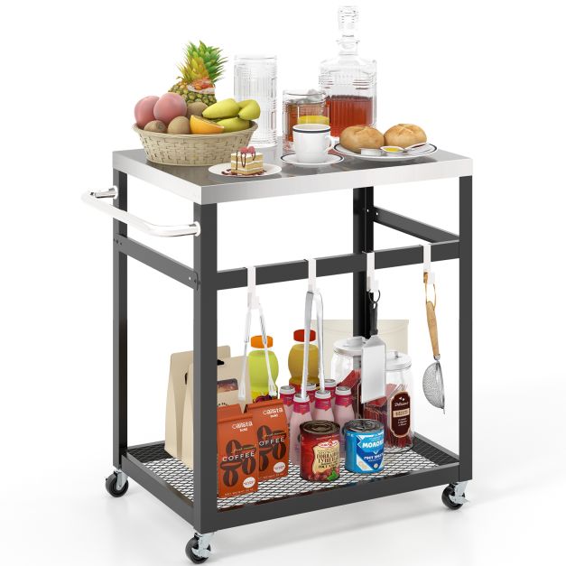 Stolik grillowy z blatem inox w ogrodzie